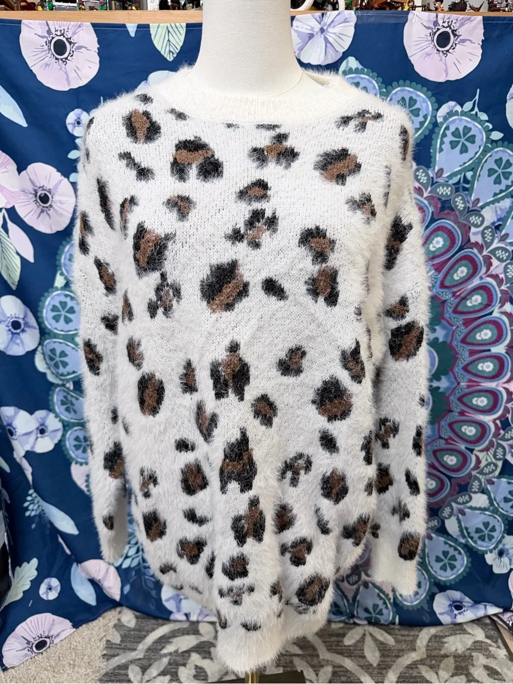 Newbury Kustom Medium Fuzzy Leopard Print Ivory Sweater